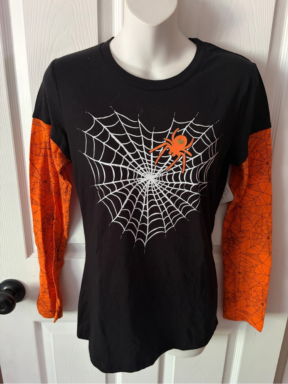 🆕 Halloween Long Sleeve Spider Web Tee Shirt Juniors Size Medium